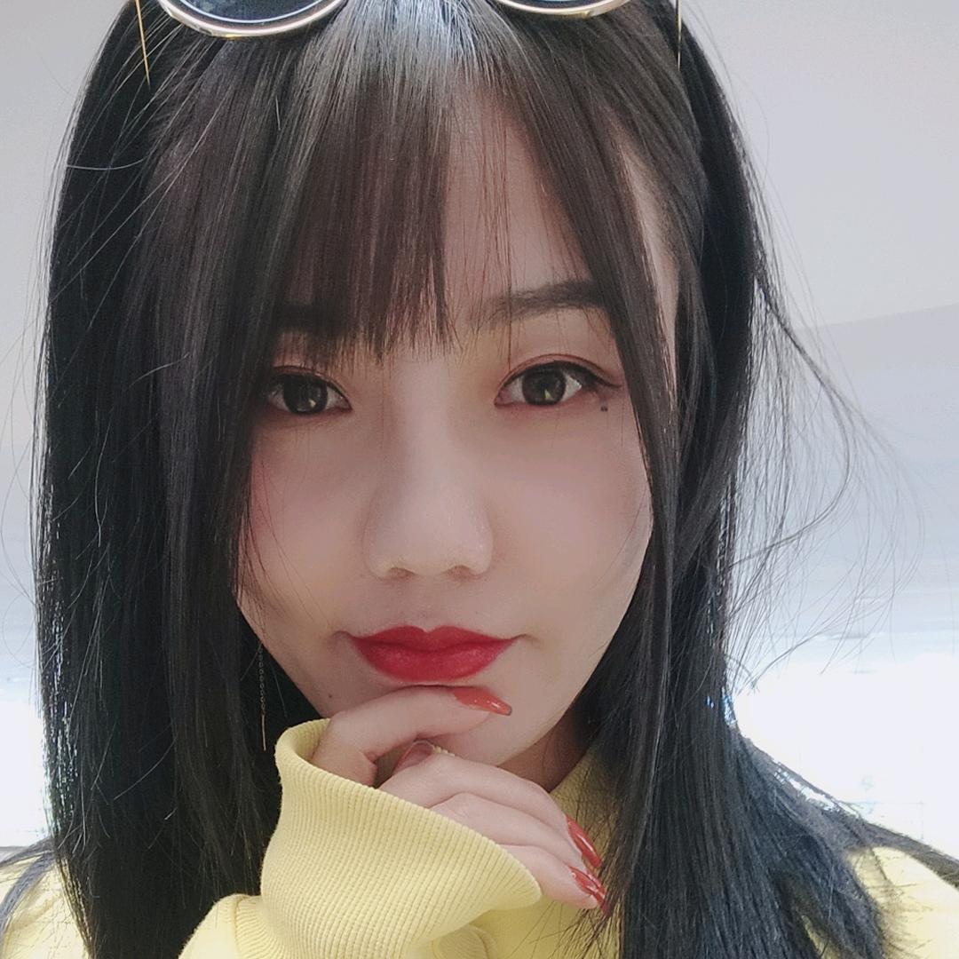 朱李一生妆扮