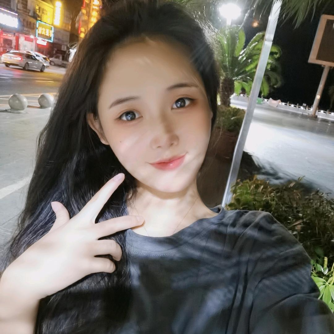 王梓萌@