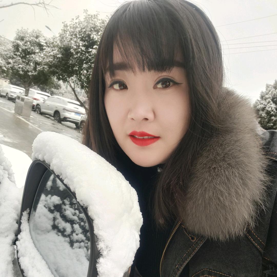 米可嫁衣美妆店~米可化妆师《招化妆学员》