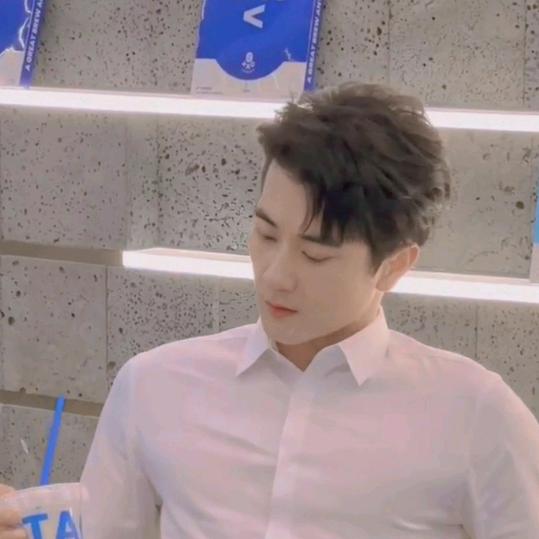 文大叔（单身）