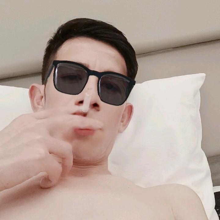 隐居江湖