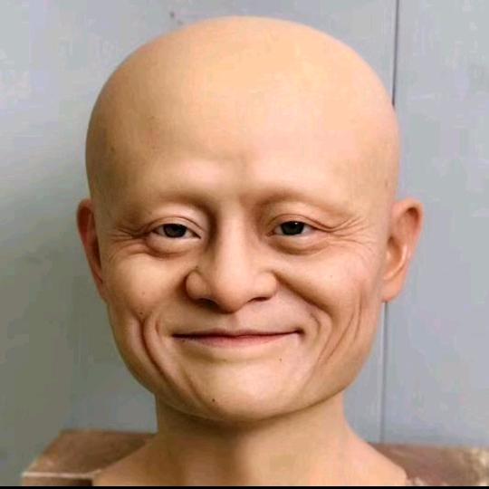 只想搞钱。