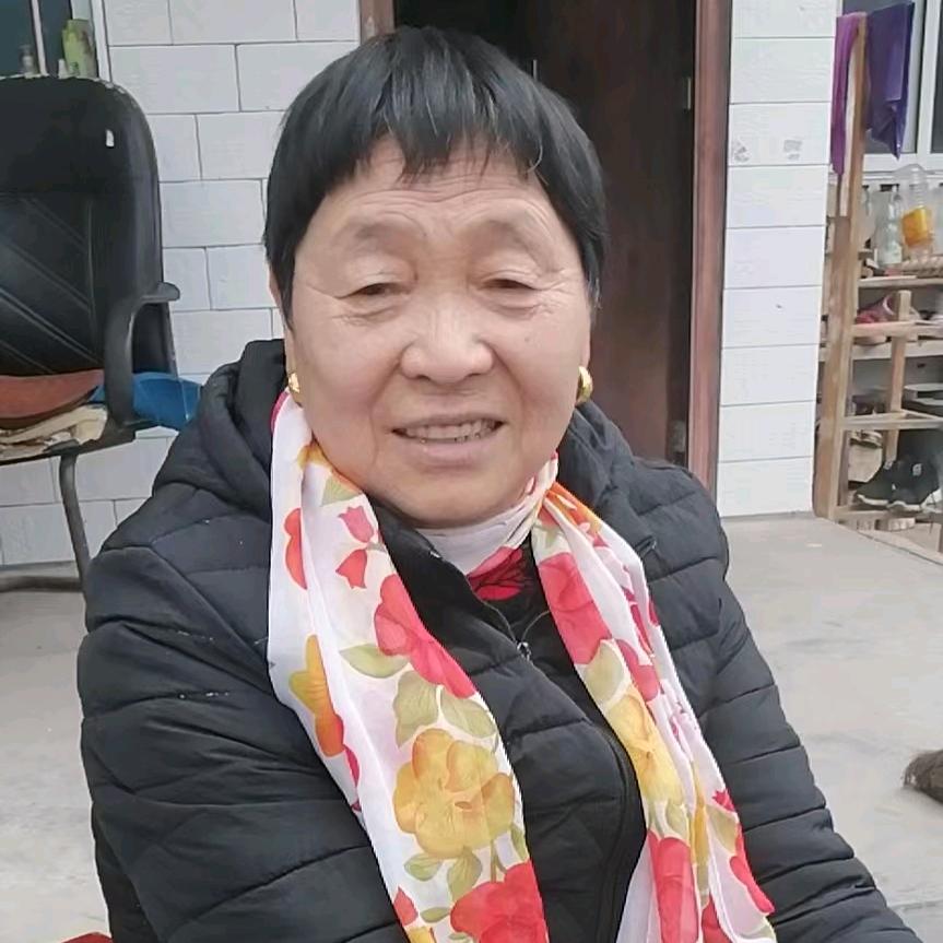 何姐姐