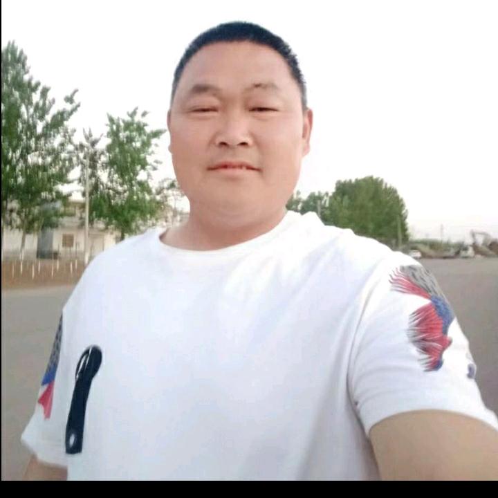 李伟三轮出租