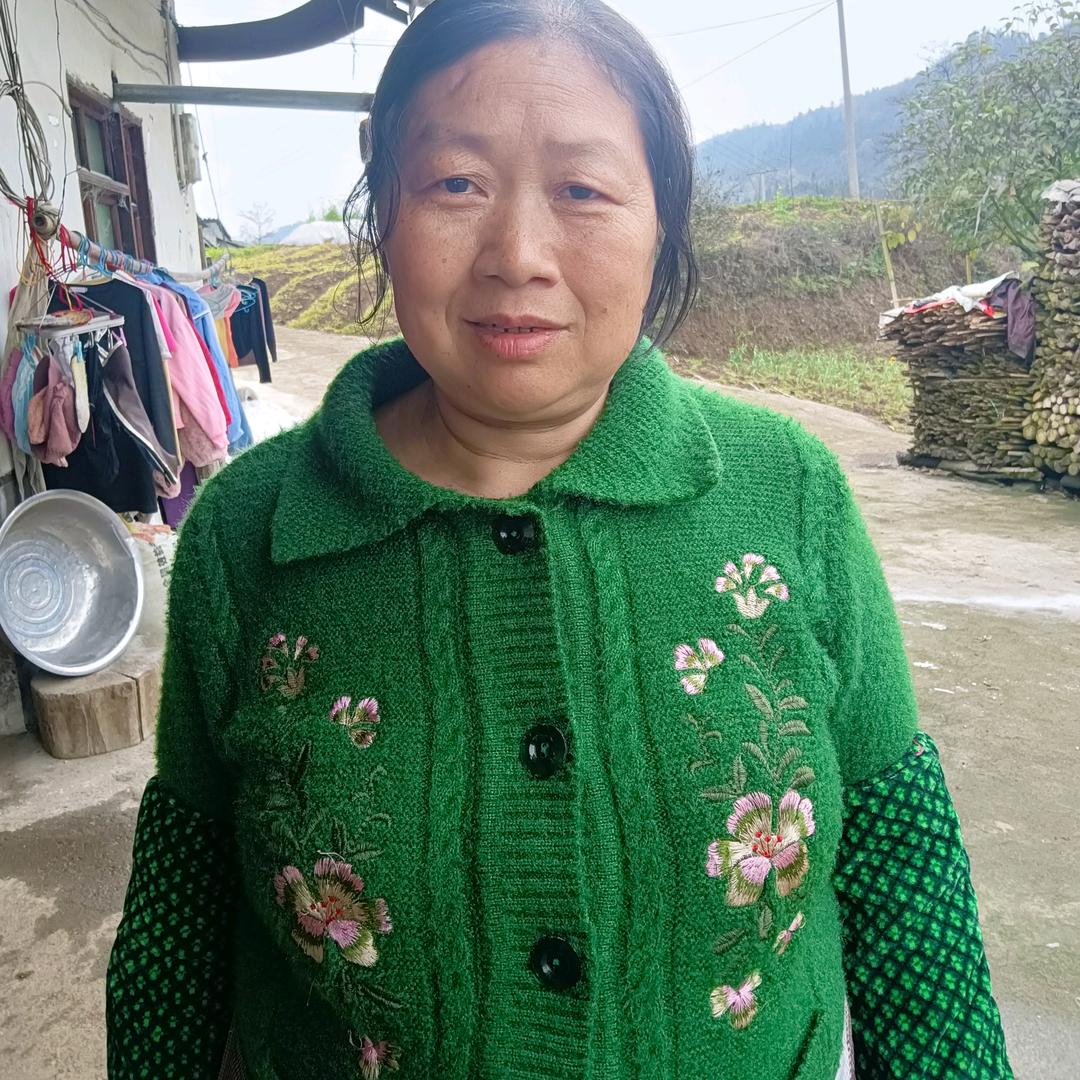 杨三姐聊天直播