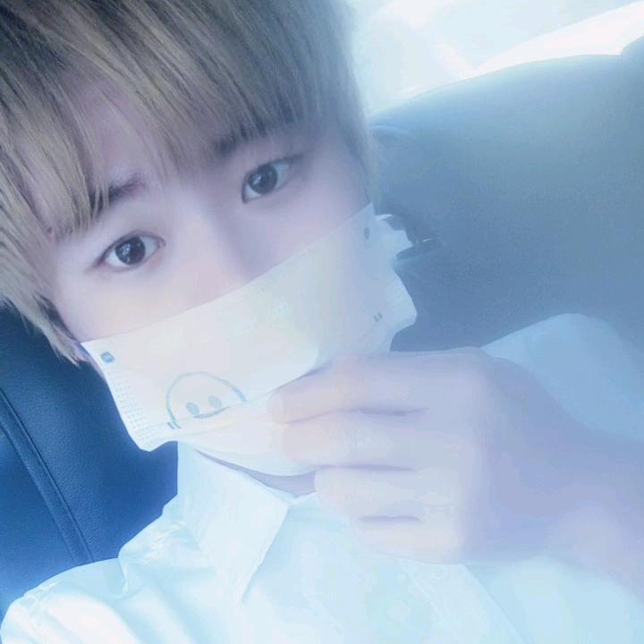 A.A.*゚陈*°公子