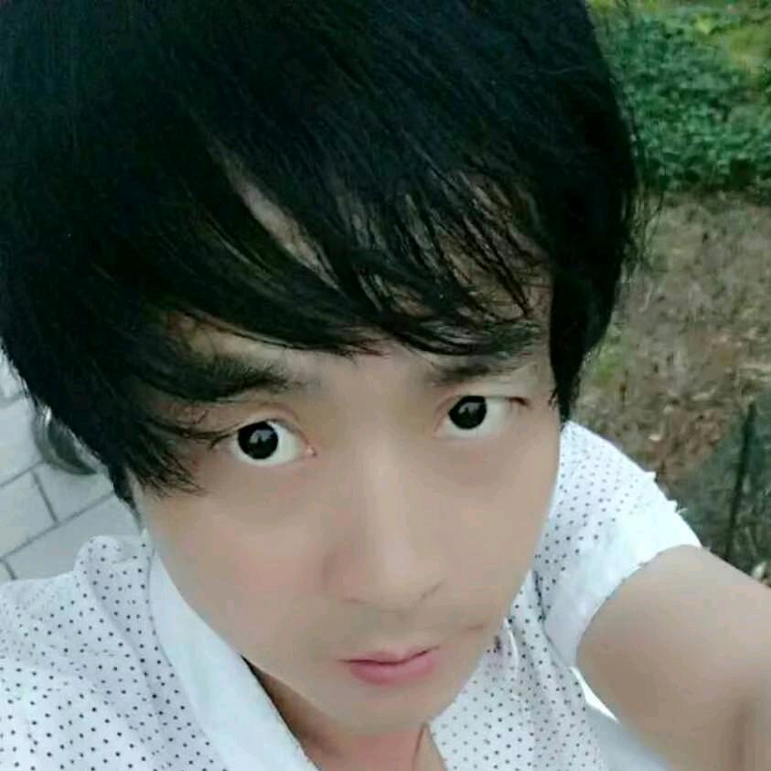 杨哥.