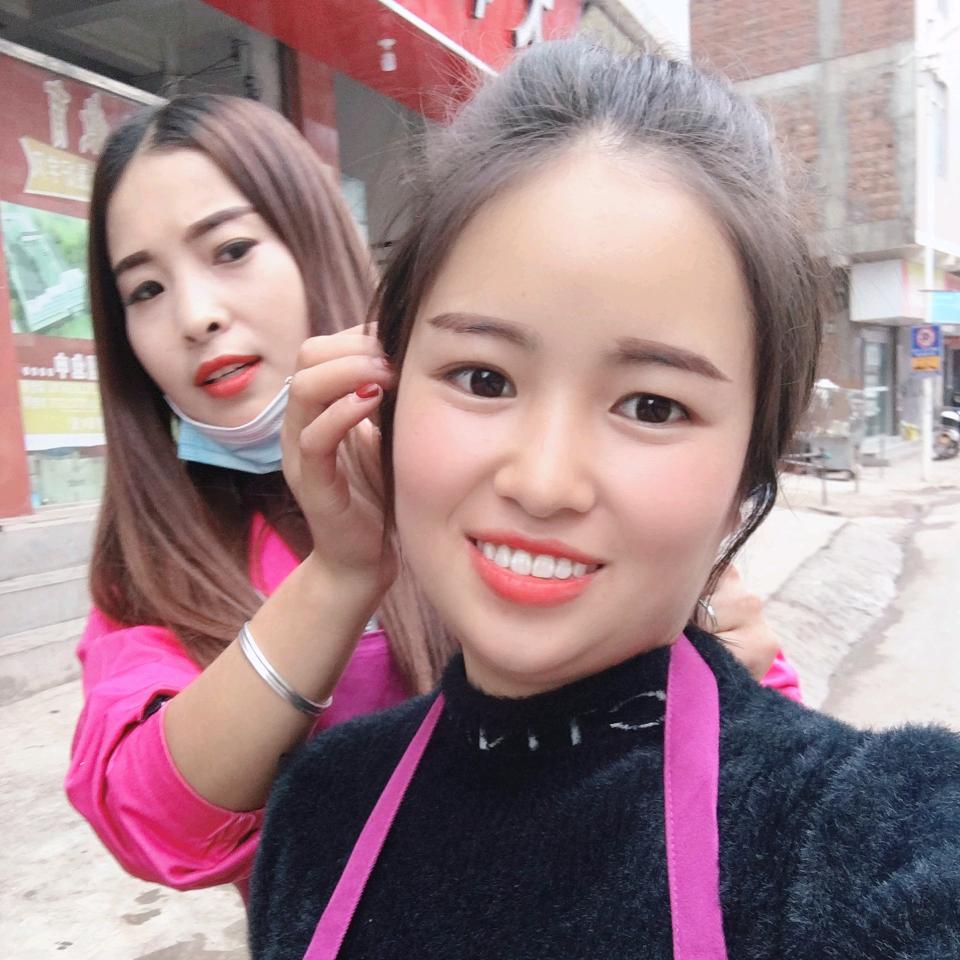 蜂窝板吊顶找一小段