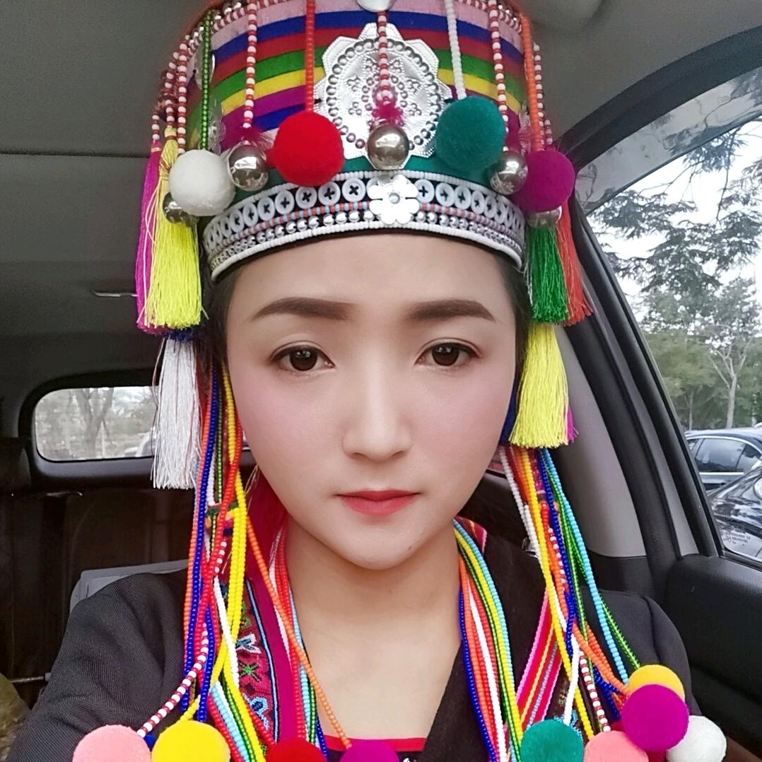 哈尼族 小丽