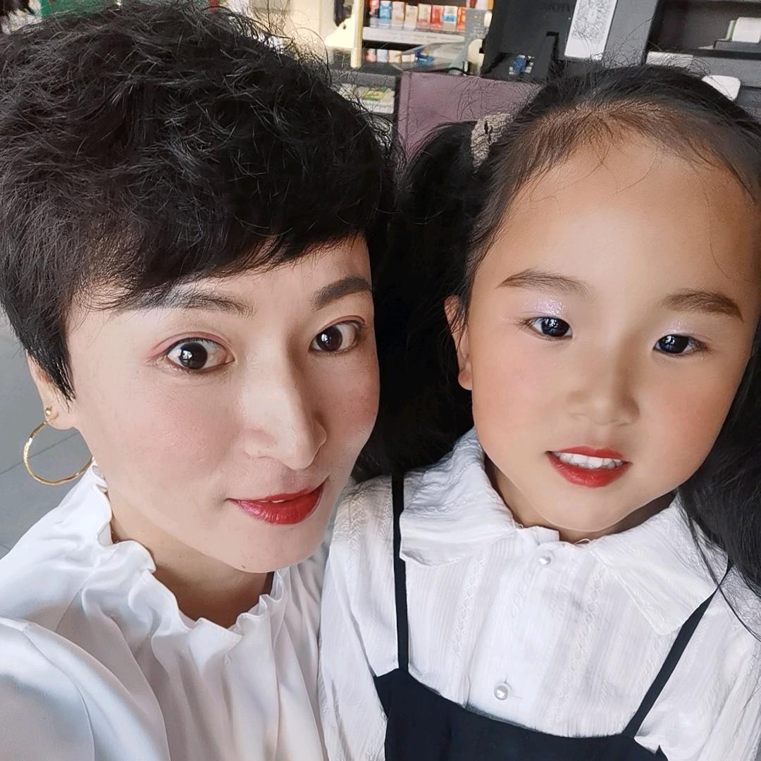 孙晓雯(喜雯妍烤鸡)