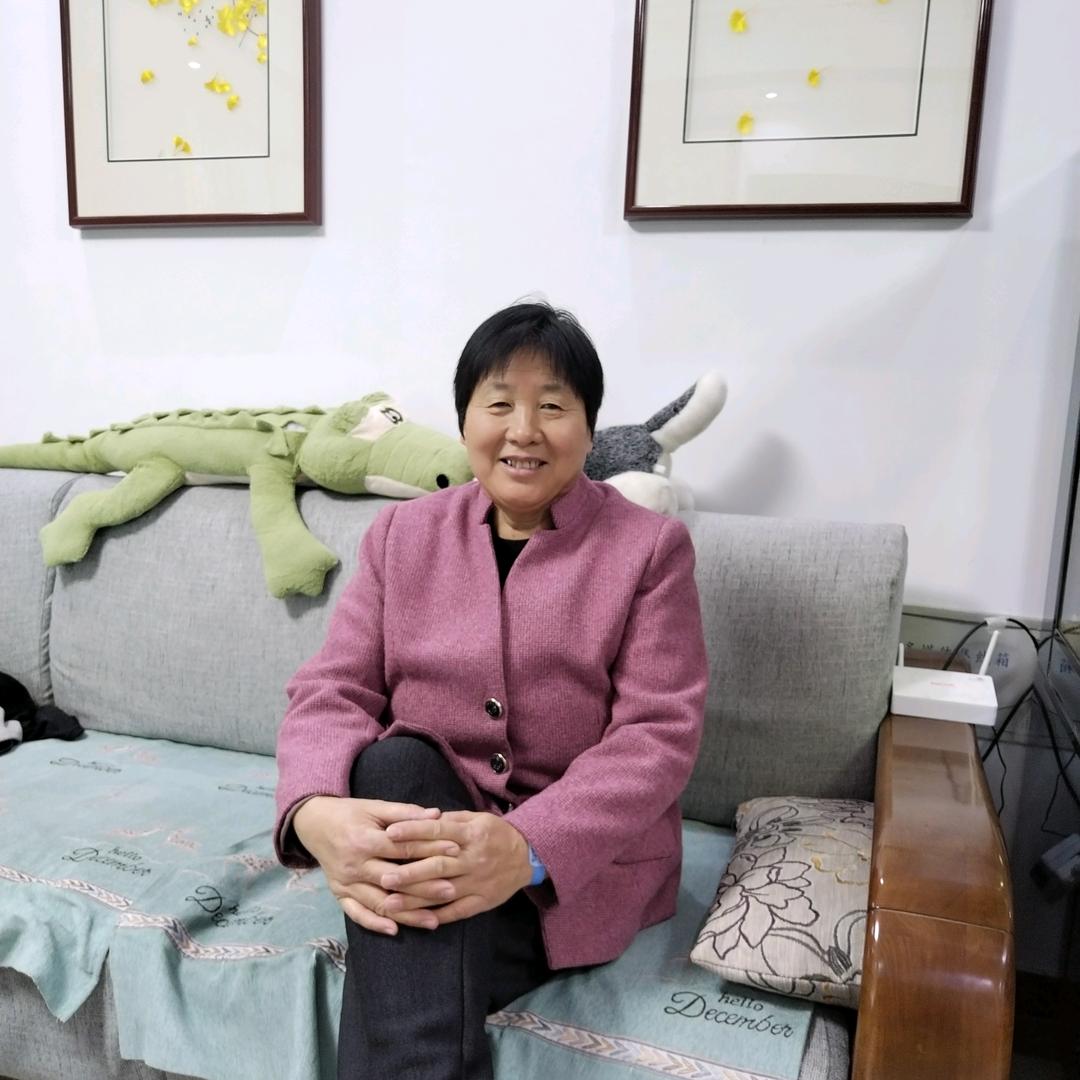 幸福美满柳苹