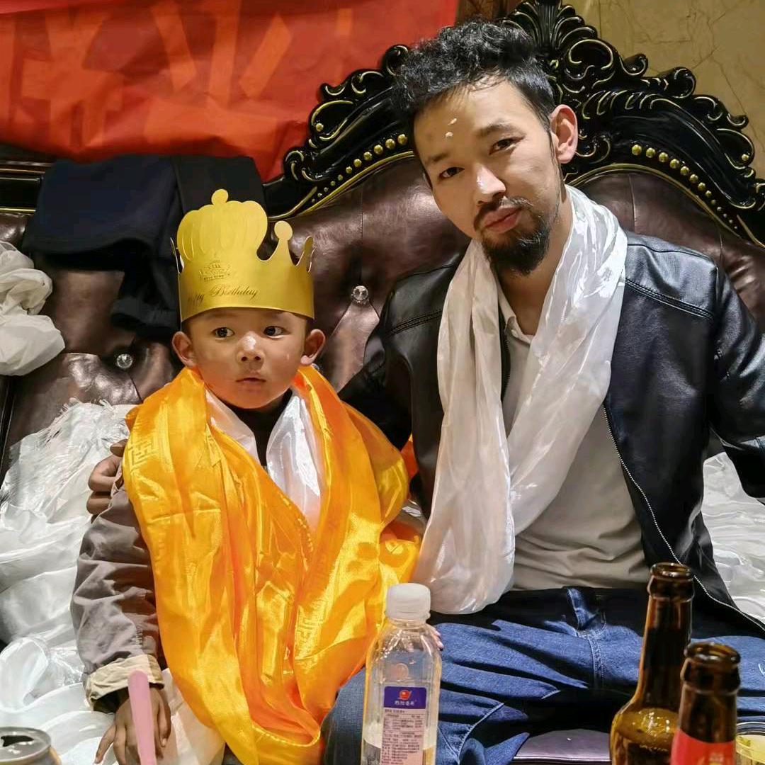 西藏男孩