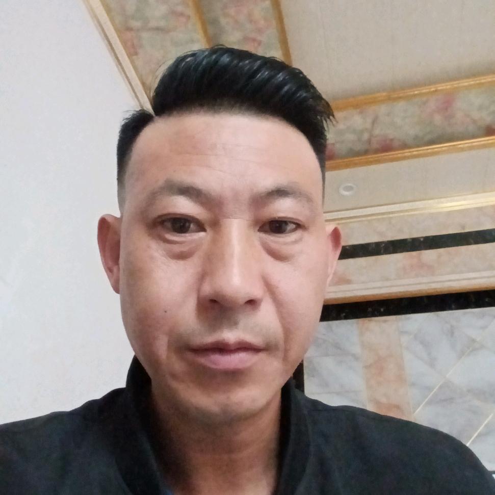 周灿铝合金门窗