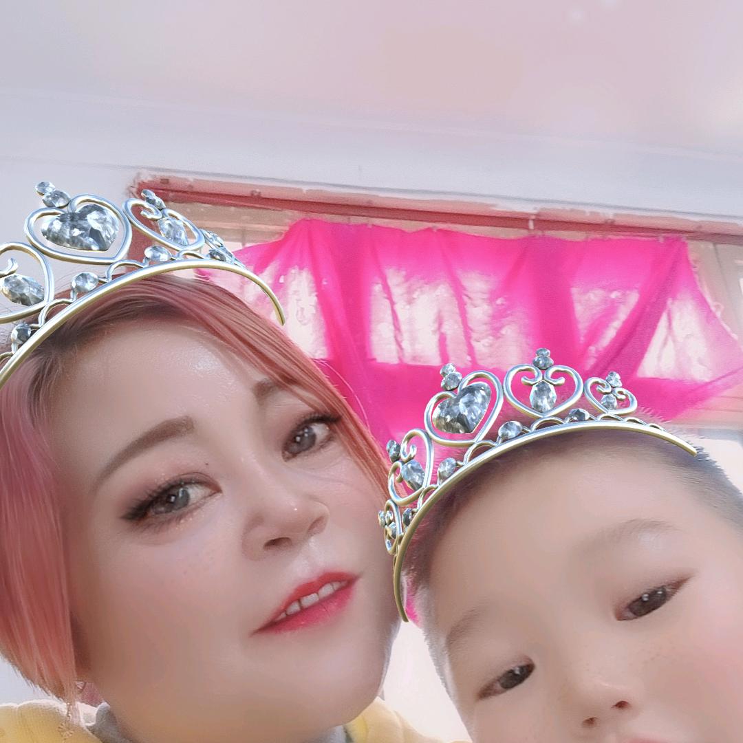 开心的我