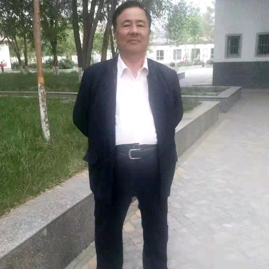 胡尔满巴衣