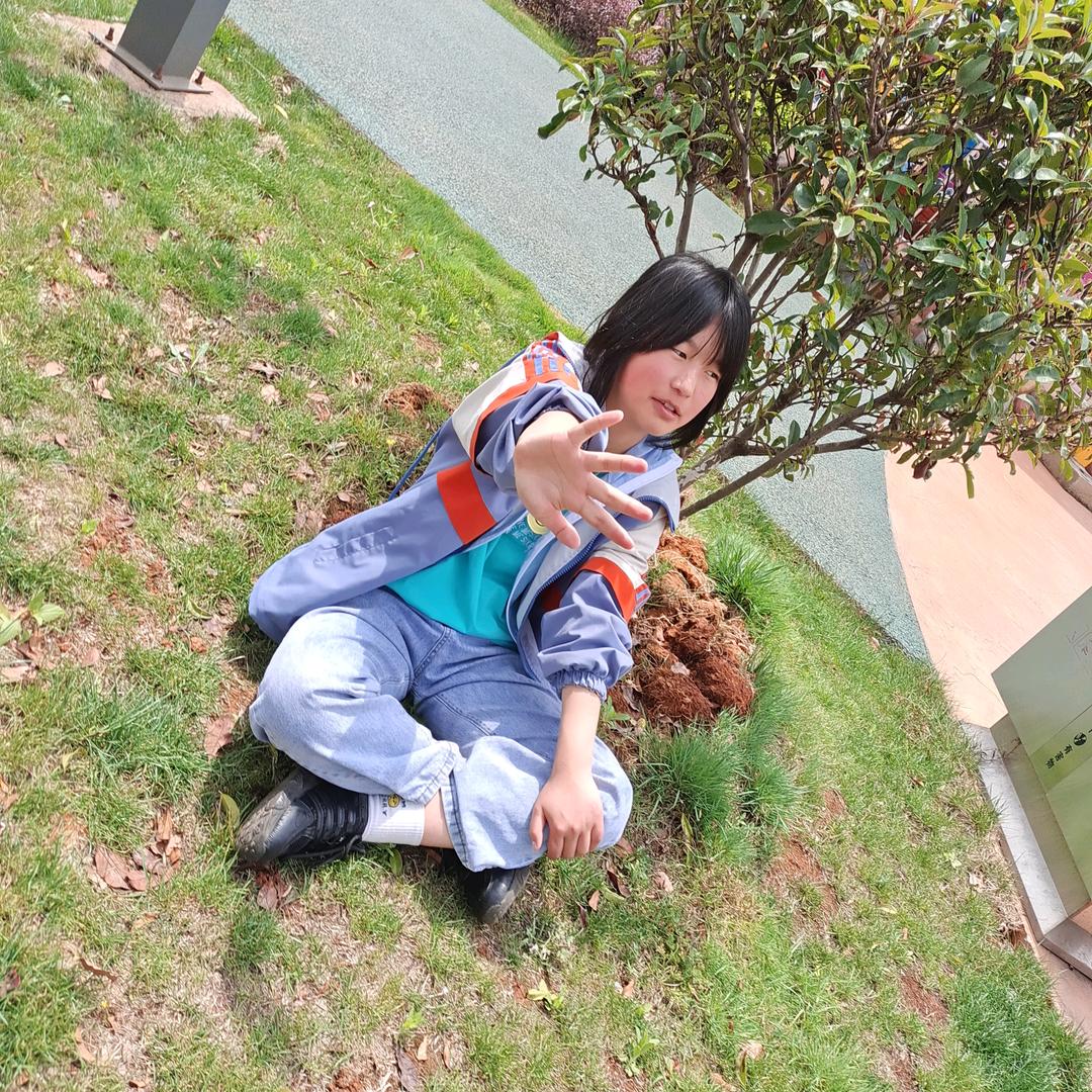 奈奈生/.