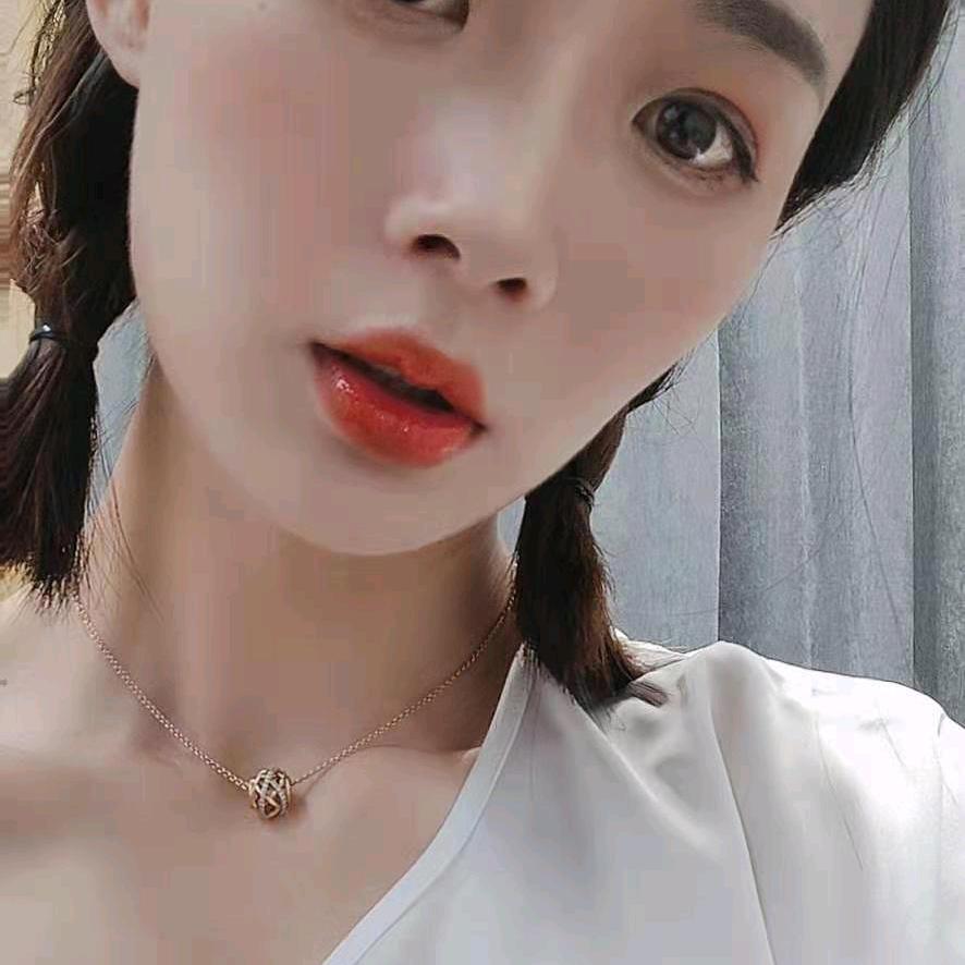 何子家居服
