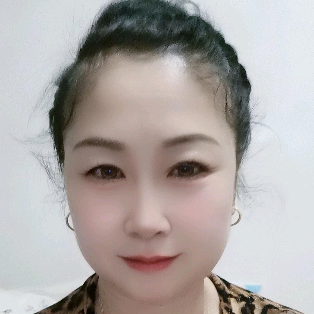 小燕子🎤爱唱歌