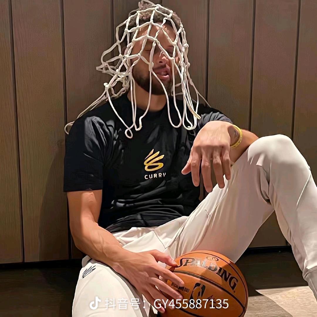 (˃̶͈̀௰˂̶͈́)