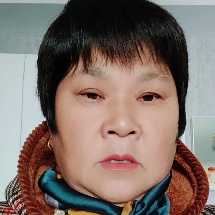 荣荣