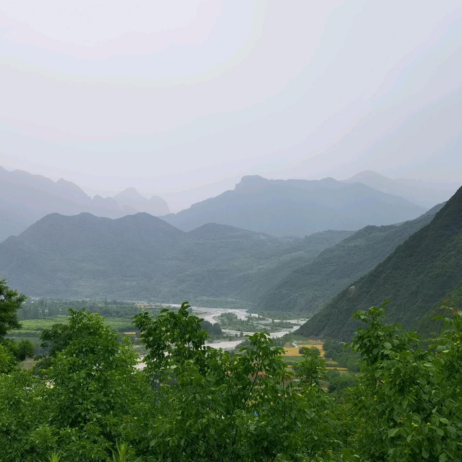 南山润东
