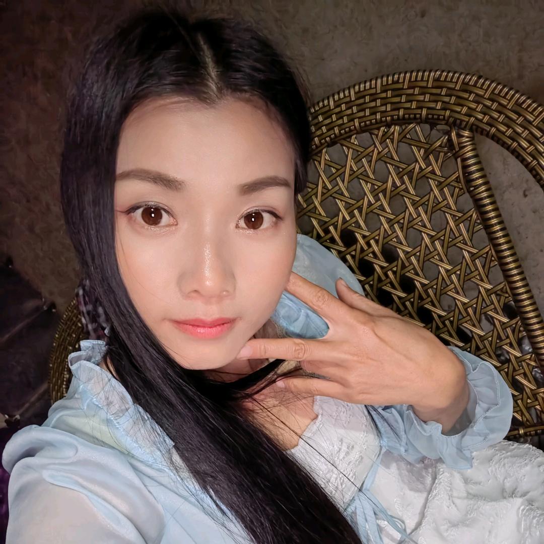 97年的工地小姐姐