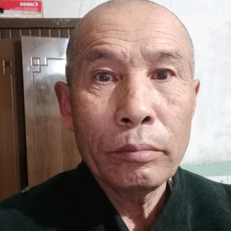 闫富谦