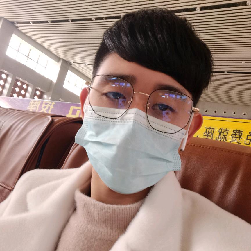 小李子   L V ！