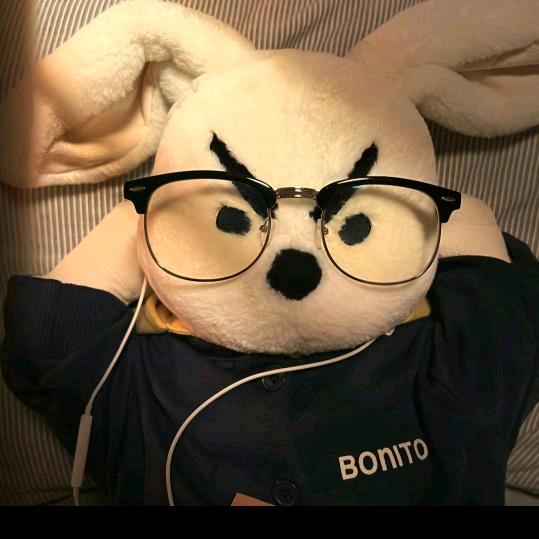 一介俗人ꫀꪝ.黄