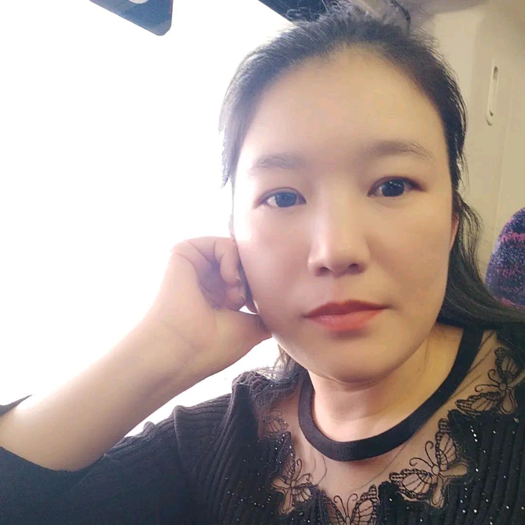何姐