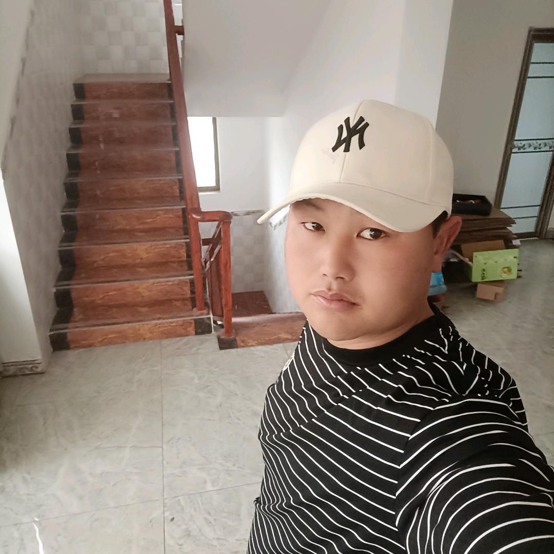 其实很寂寞∩♥