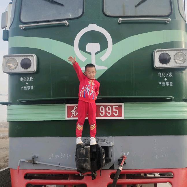 幸福杨溢