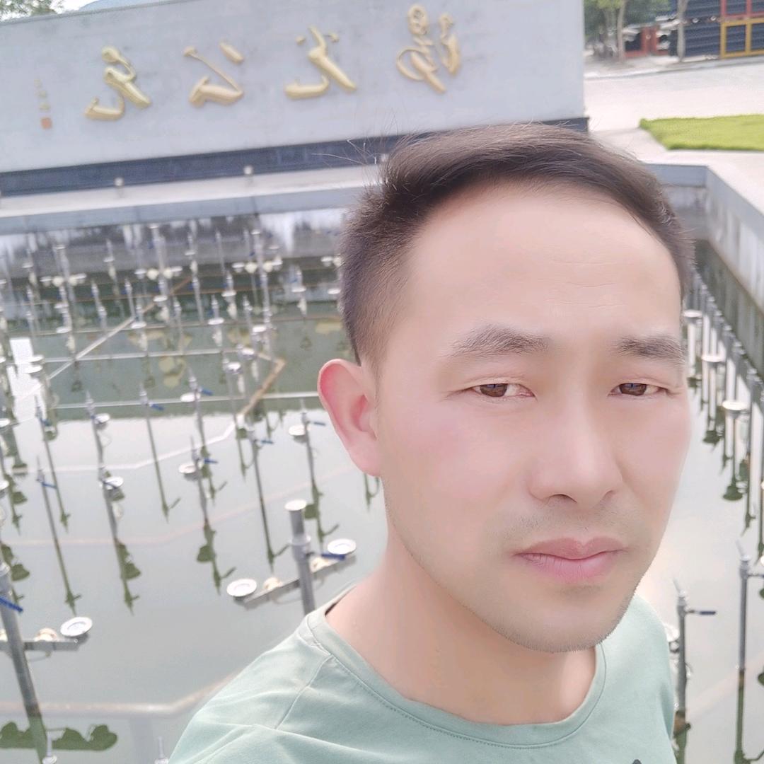 欧象地板欧莱克陶瓷勇哥