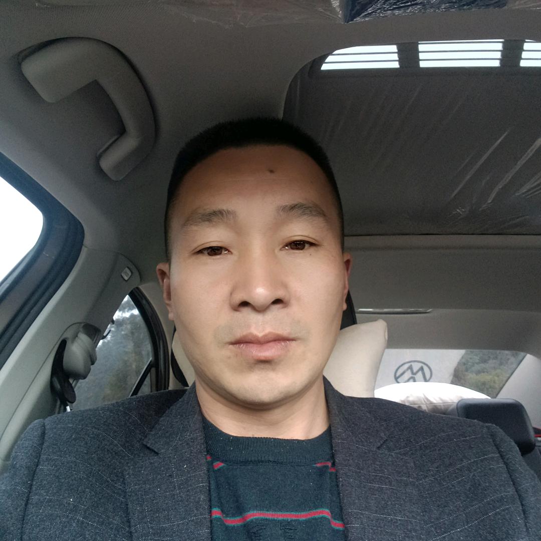 穆迷(๑•̌.•๑)恋哥