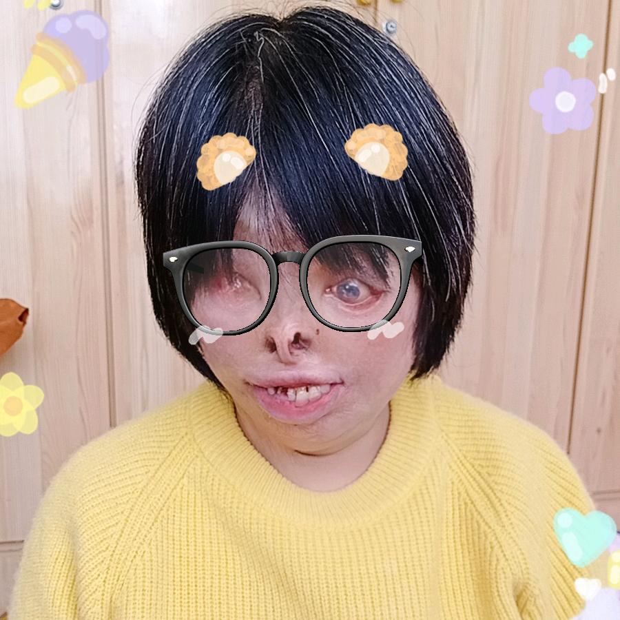 王小英