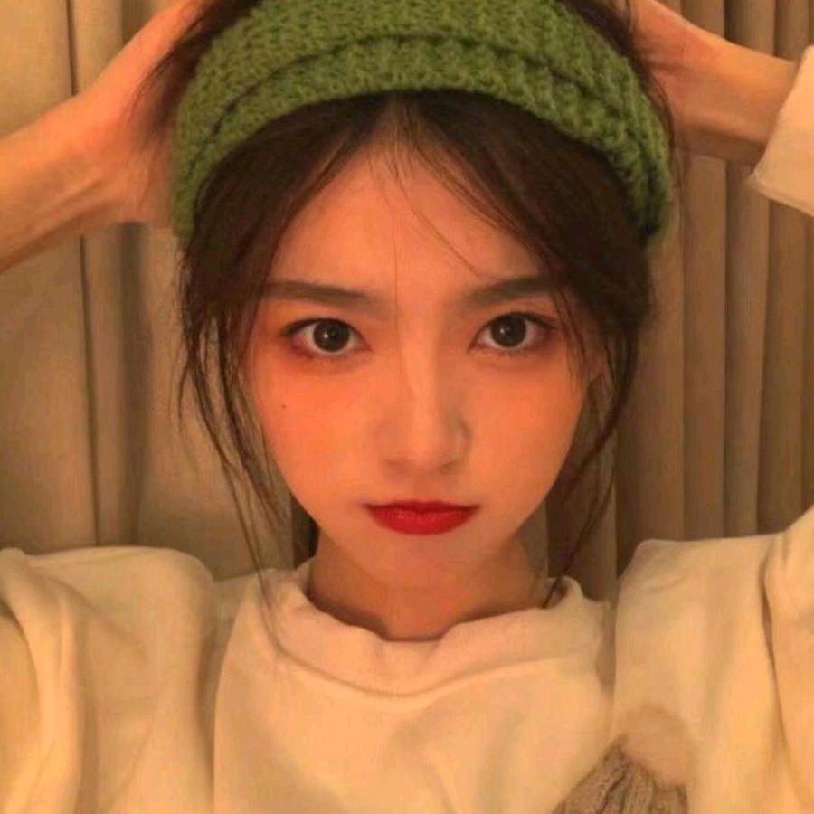 月亮很亮✨