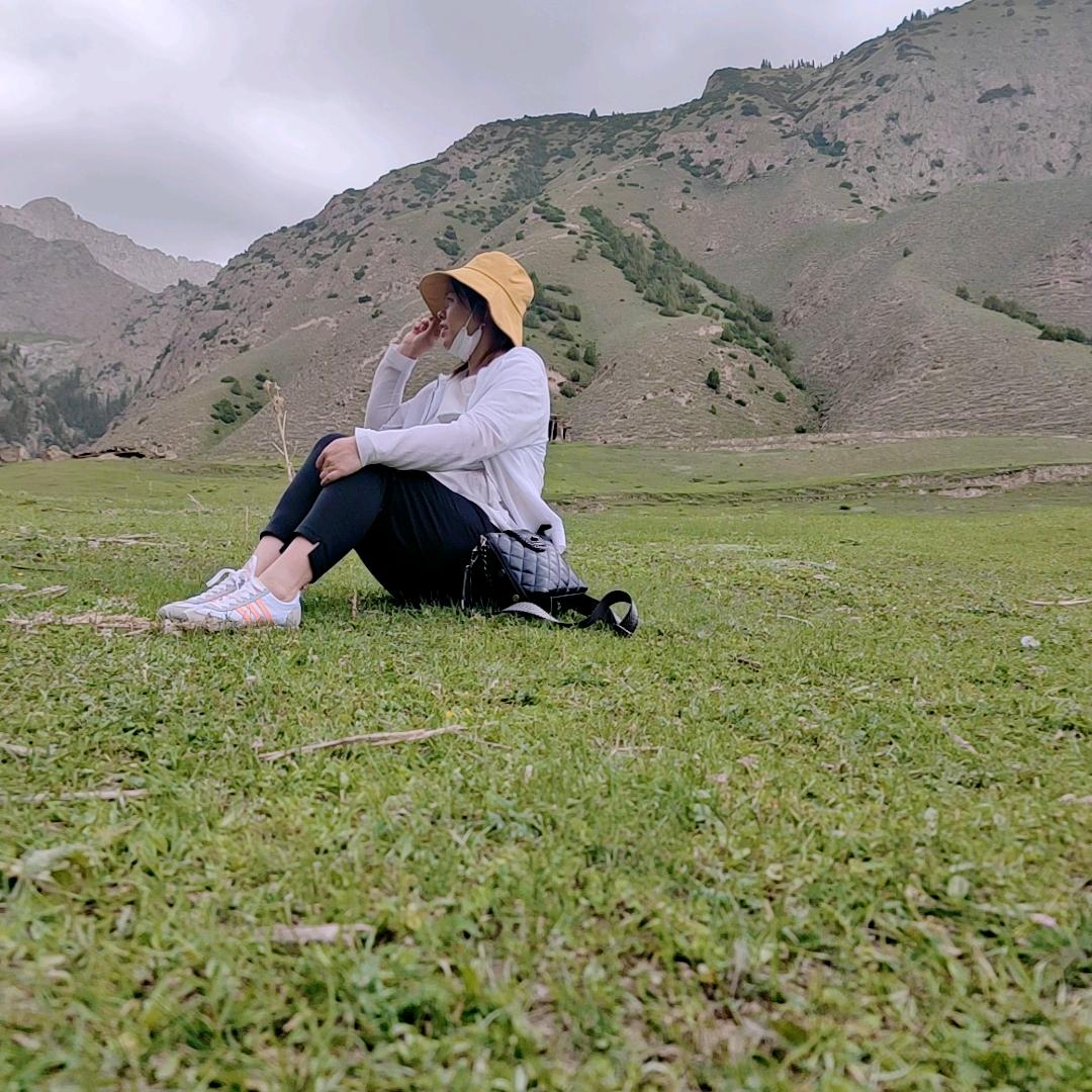 东北的小姐姐在新疆