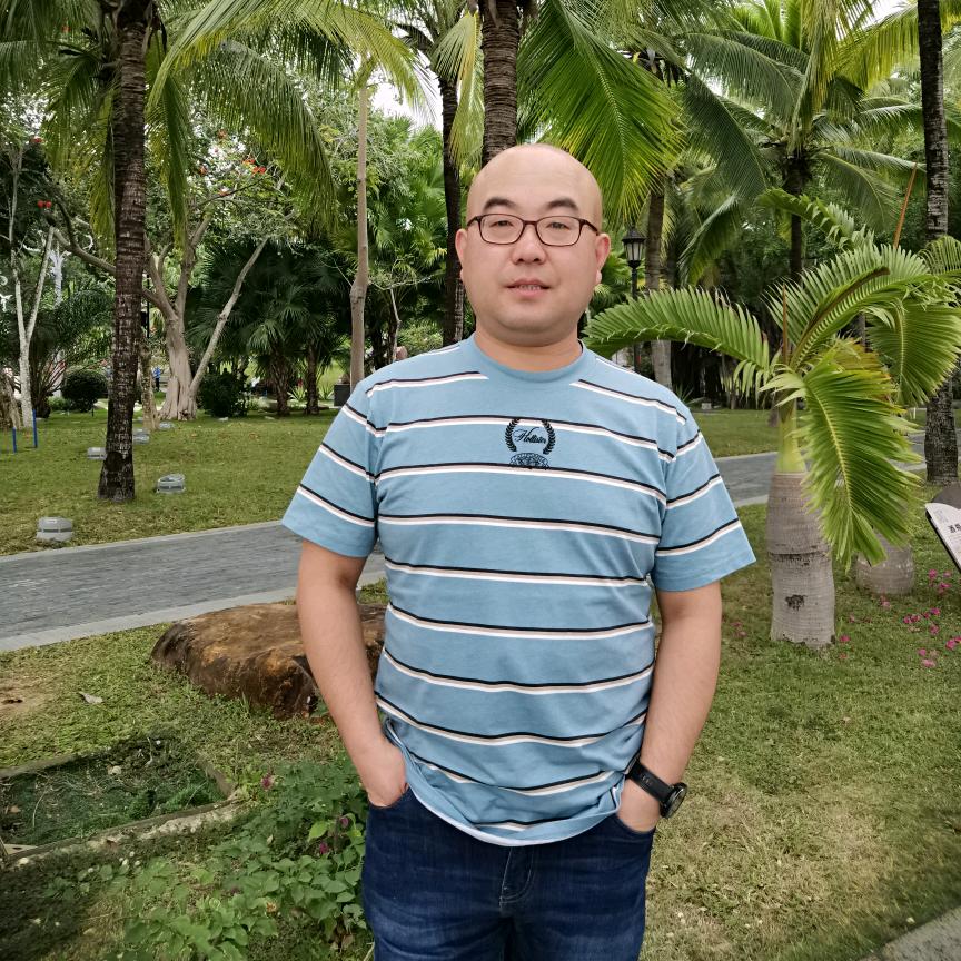 雄县燕雄摩托·梁岩