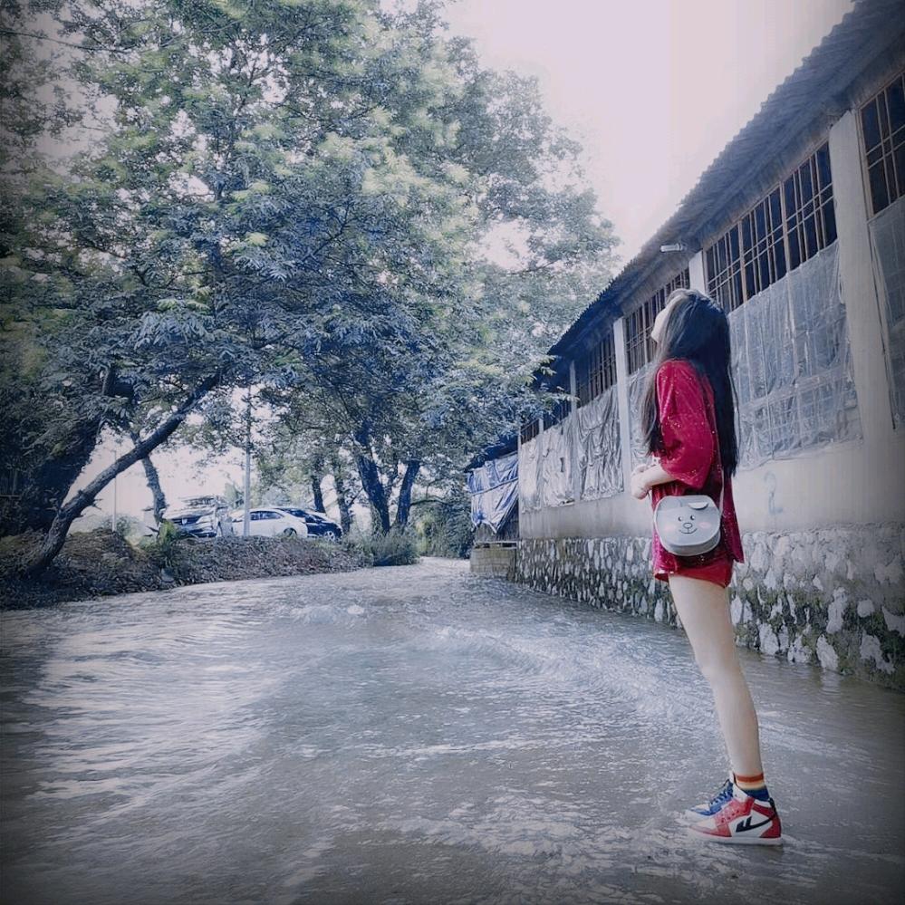 小六吃喝玩乐