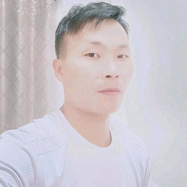 黄利