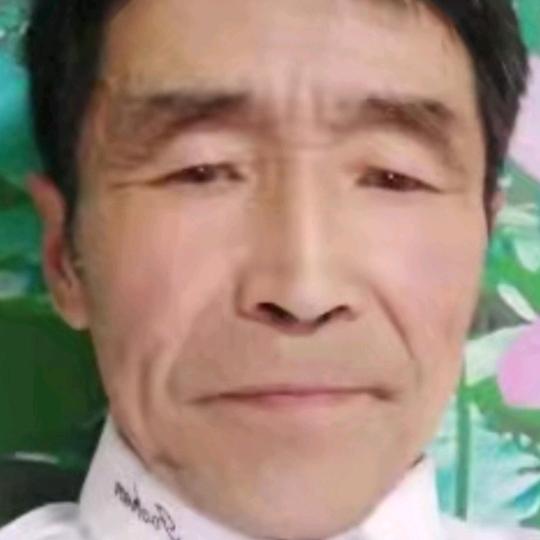 阳光快乐老玩童。
