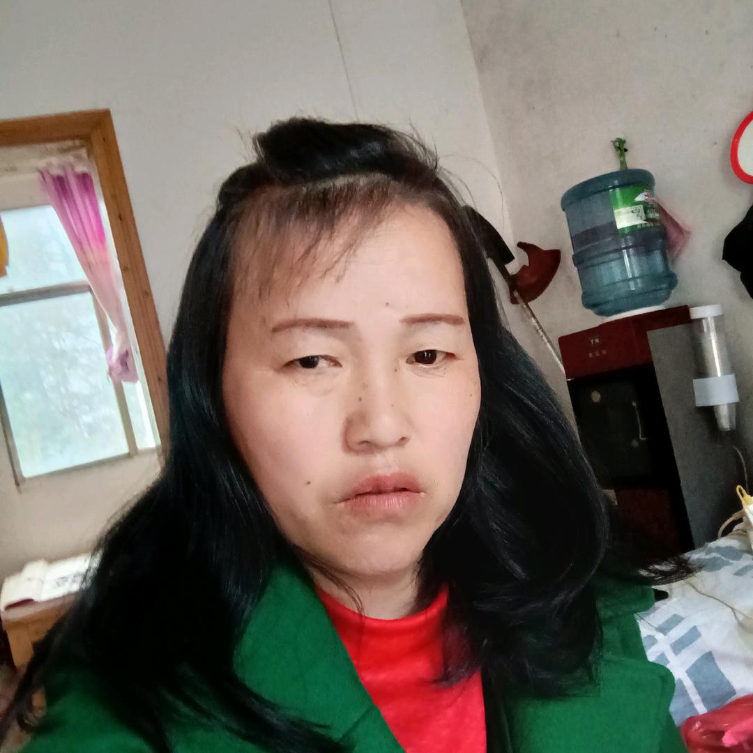邓宏梅想念的家乡