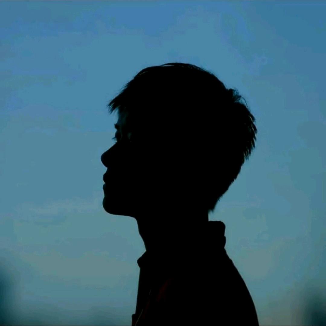 YY.L