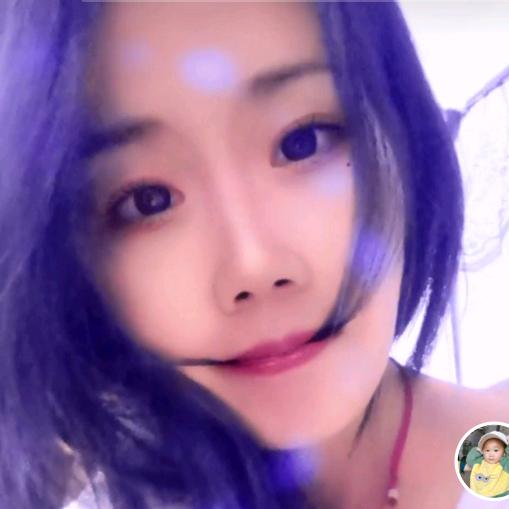 (｡･ω･｡)ﾉ♡丫头(*^ω^*)