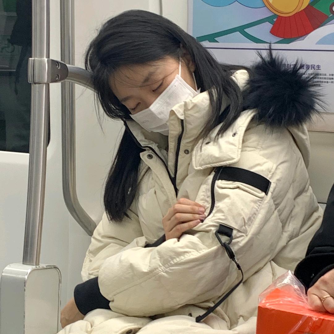 李zzzz毓