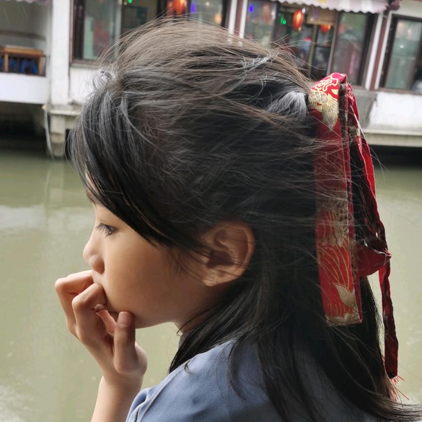 龙潜海上
