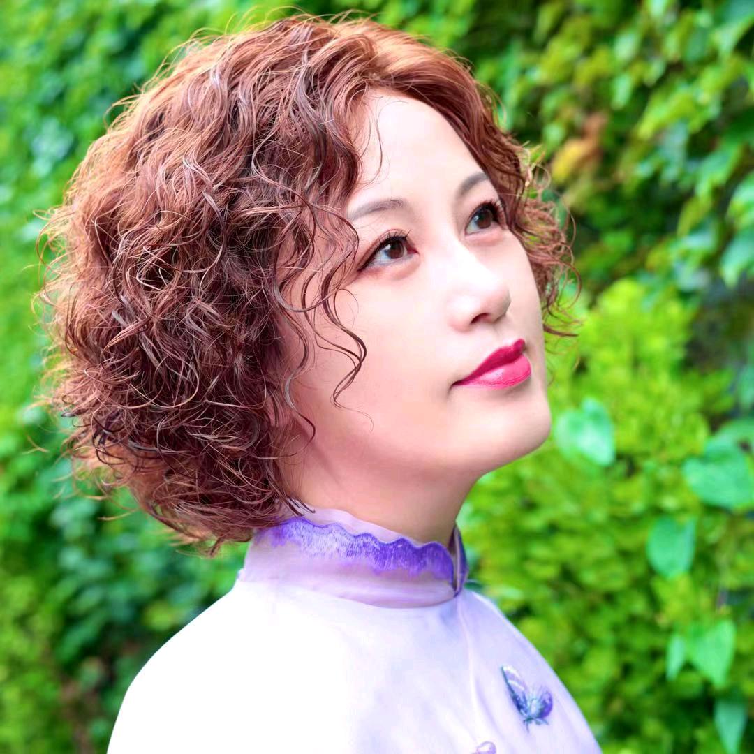 彩红