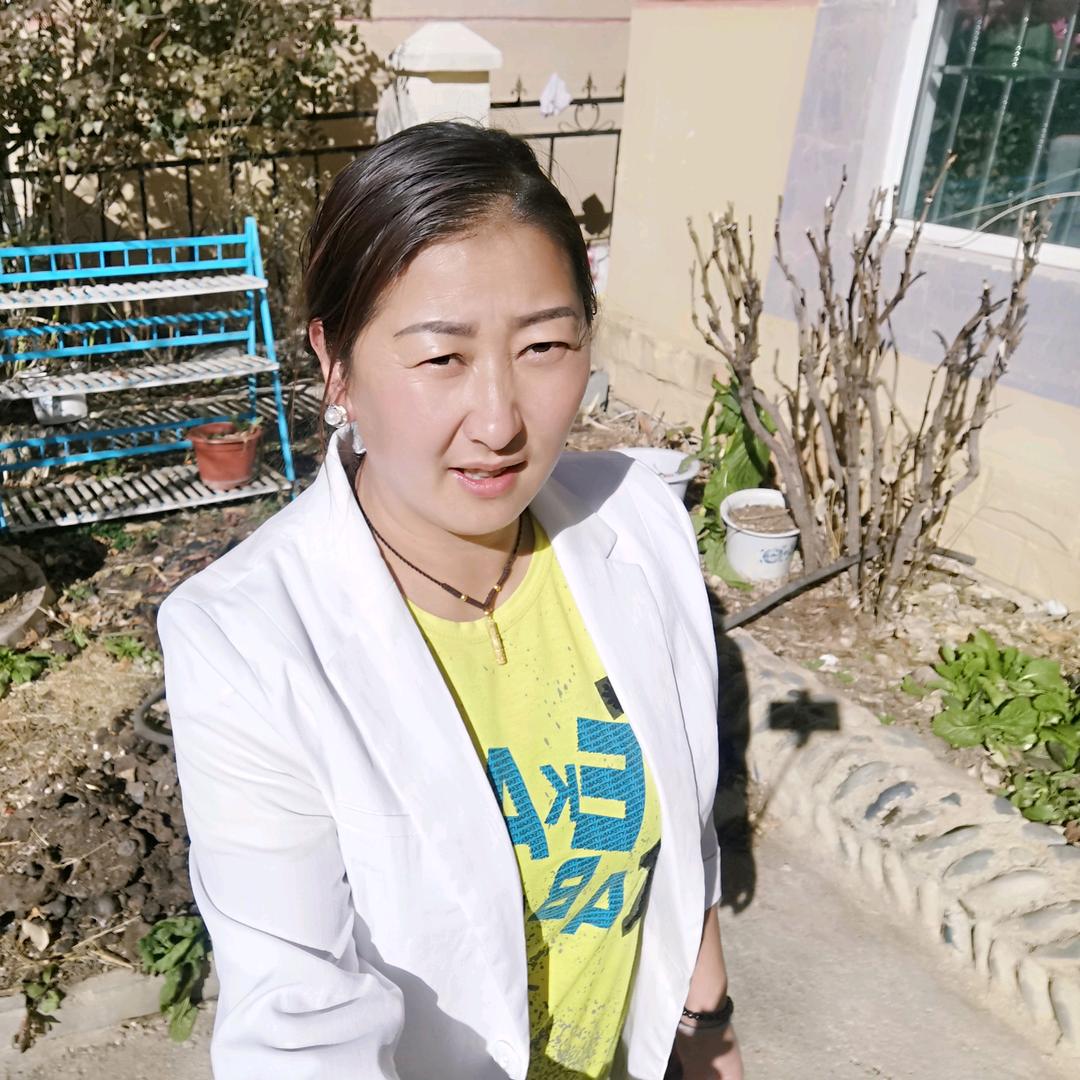 梅花姐（拒绝连赞）