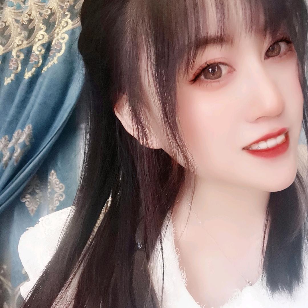 *阿方*（窗帘店老板娘）