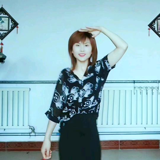 舞小晃